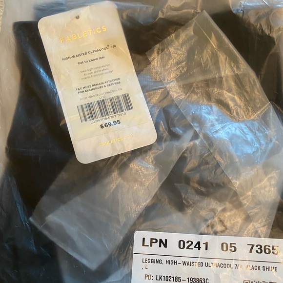 NWT Ultracool 7/8 high wasted Fabletics - Picture 2 of 4